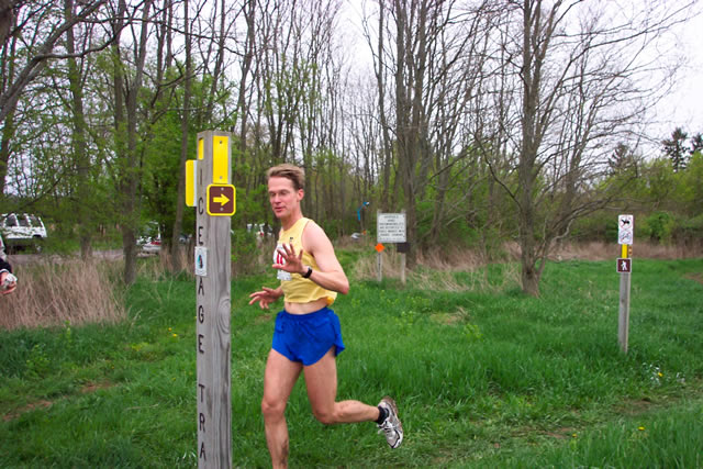 Michael cruises through the 24.8 mile aid station
