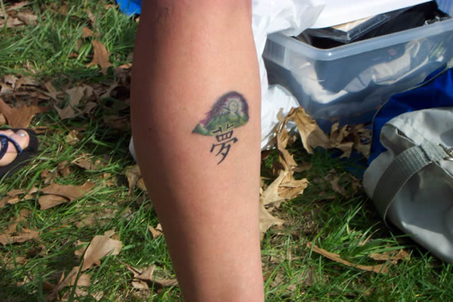 Powerful leg of Jane Moser Cox