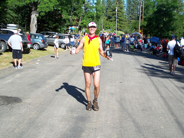 Saturday June 26th : Action at Michigan Bluff - 55.7 Mile Aid Station