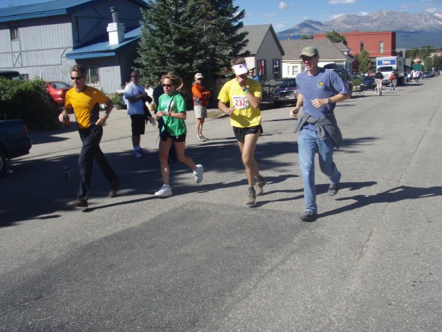 Michael on 6th Street nearing the finish line : Sunday August 22, 2010 - 9:57 am