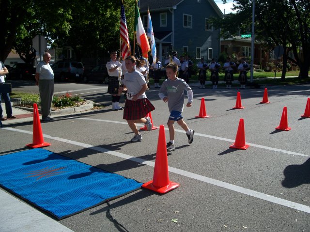 Sunday September 19, 2010 : Action at the Finish Line