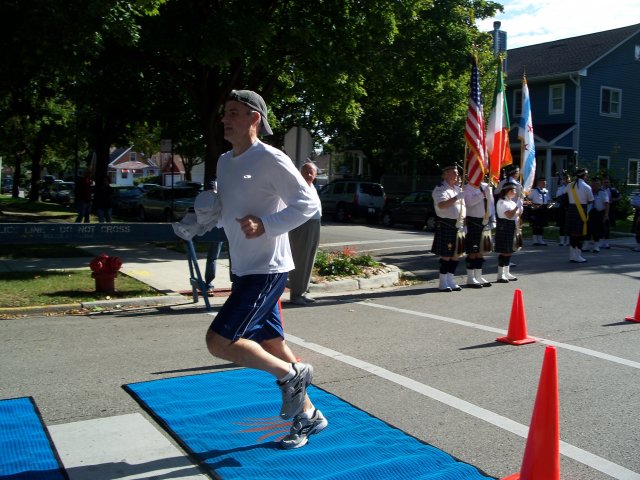 Sunday September 19, 2010 : Action at the Finish Line