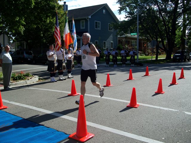 Sunday September 19, 2010 : Action at the Finish Line