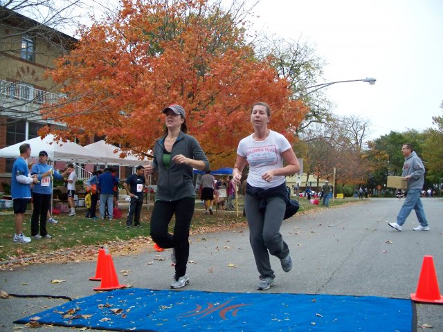 Saturday October 23, 2010 : Going in Circles 5K
