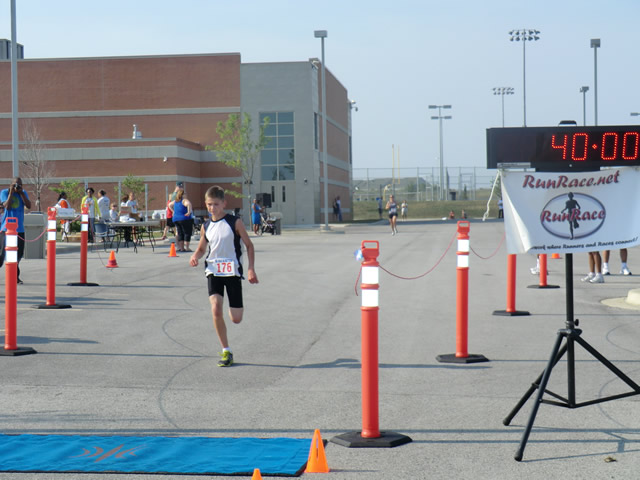 Saturday June 30, 2012 - Runners making the finish of The Great 8K!