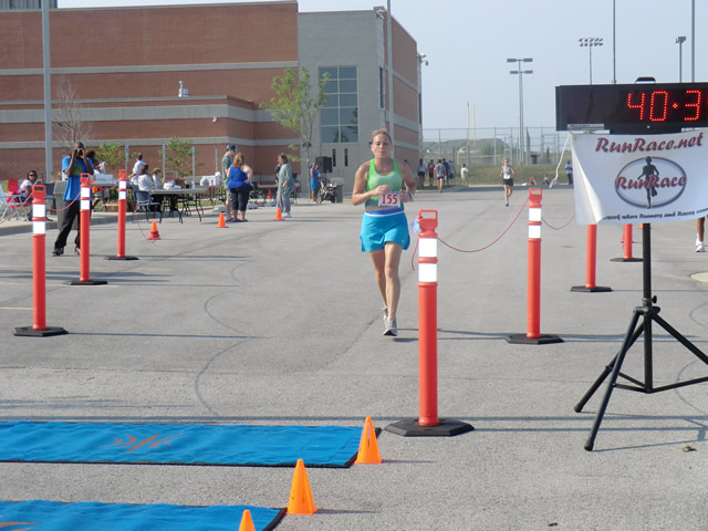 Saturday June 30, 2012 - Runners making the finish of The Great 8K!