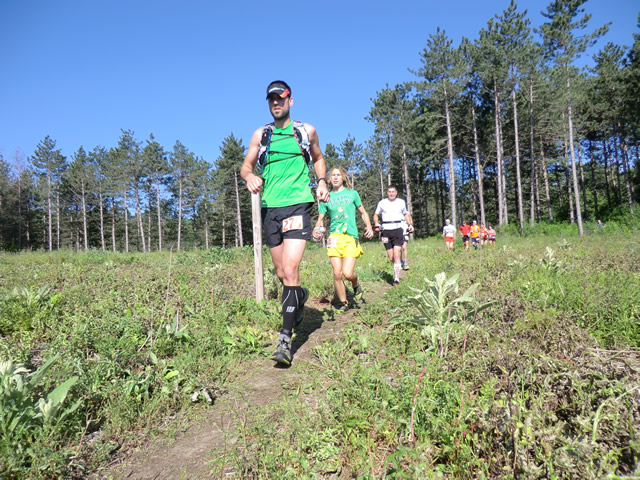 Saturday June 2, 2012 : Emma Carlin Outbound (mile 15.8)