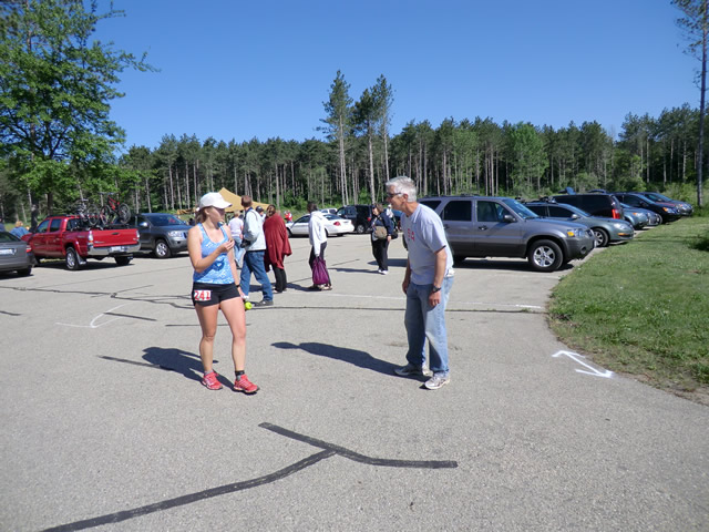 Saturday June 2, 2012 : Emma Carlin Outbound (mile 15.8)