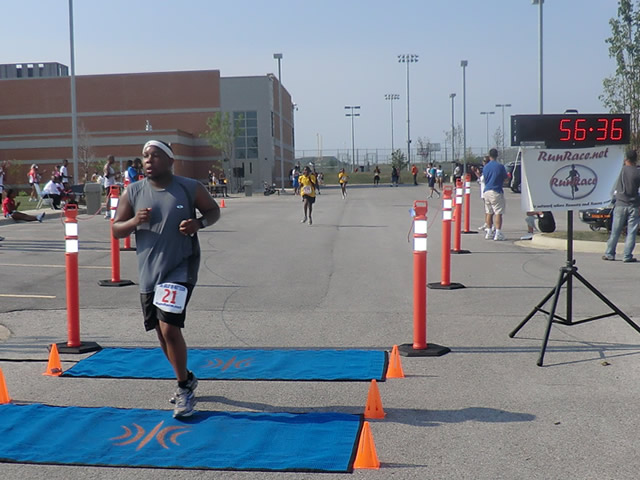 Saturday June 30, 2012 - Runners making the finish of The Great 8K!