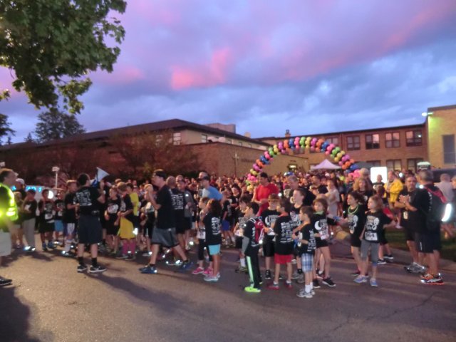 Pre-race gathering and check-in of MSW Light Up Night 5k : Saturday October 5th, 2013