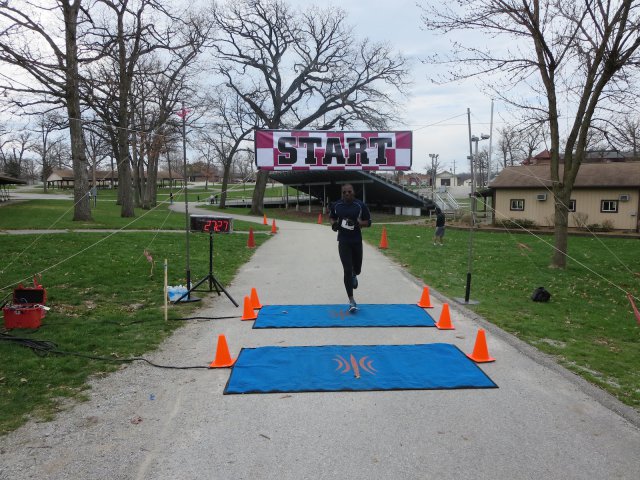 Action at the inaugural IUN Nurses on the Run 5K
