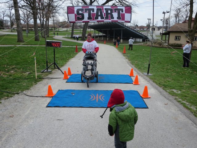 Action at the inaugural IUN Nurses on the Run 5K