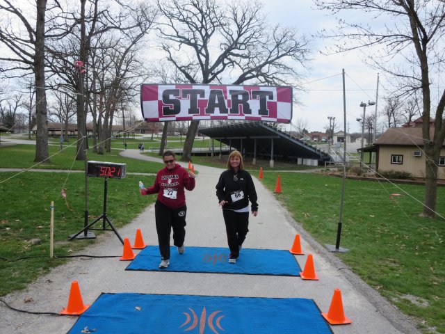 Action at the inaugural IUN Nurses on the Run 5K