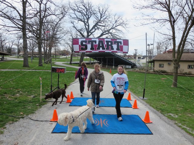Action at the inaugural IUN Nurses on the Run 5K