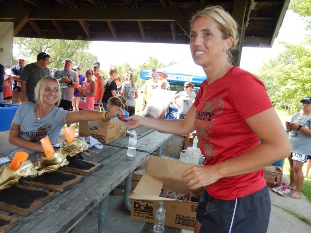 Rewarding happiness at the awards ceremony!