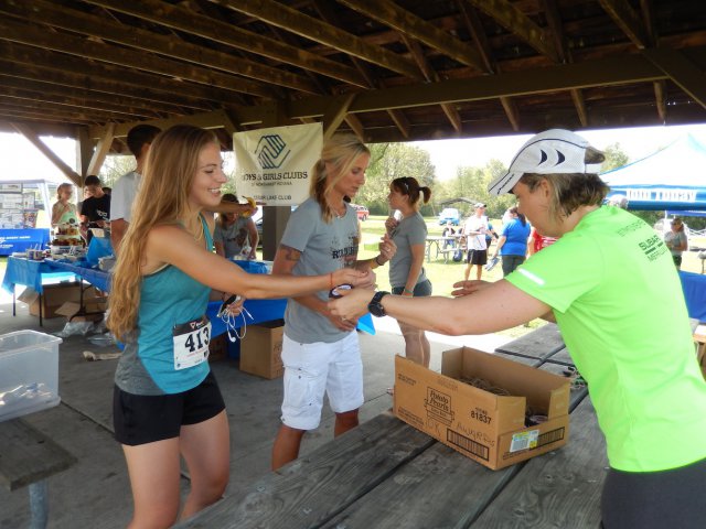 Rewarding happiness at the awards ceremony!