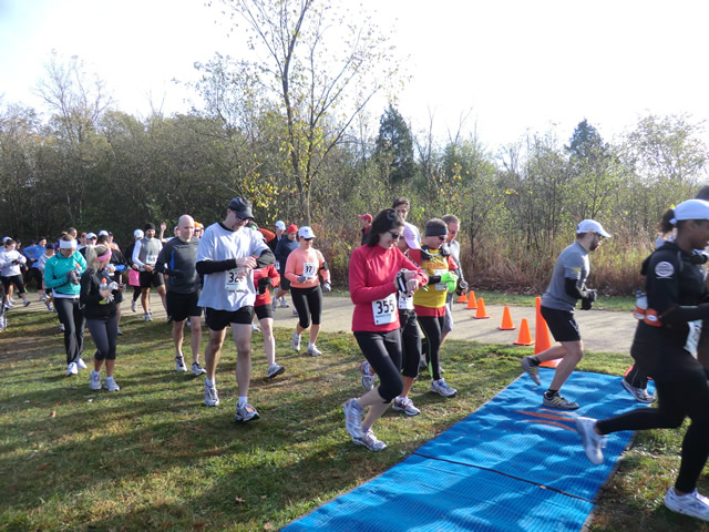 Start of the Half-Marathon DPR Trail Race : Saturday October 22nd, 2011