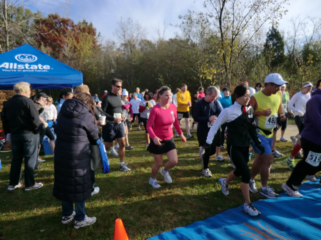 Start of the Half-Marathon DPR Trail Race : Saturday October 22nd, 2011