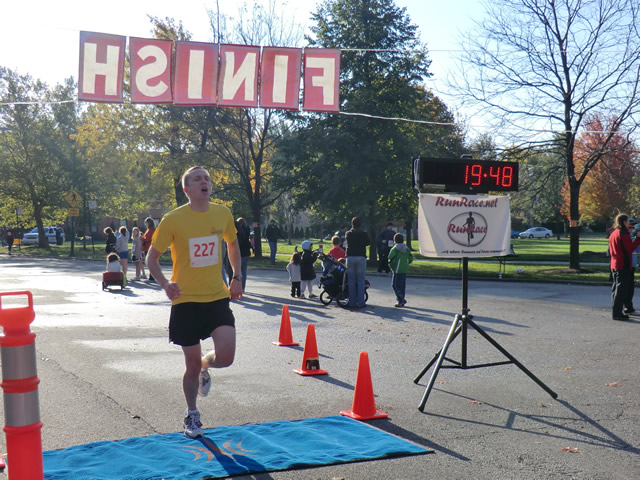 Going in Circles 5K : Saturday October 29, 2011