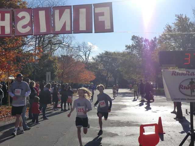 Going in Circles 5K & Kids 1-Mile : Saturday October 29, 2011