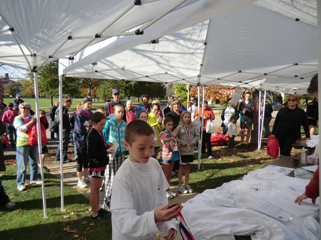 Going in Circles 5K & Kids 1-Mile Awards Presentation : Saturday October 29, 2011