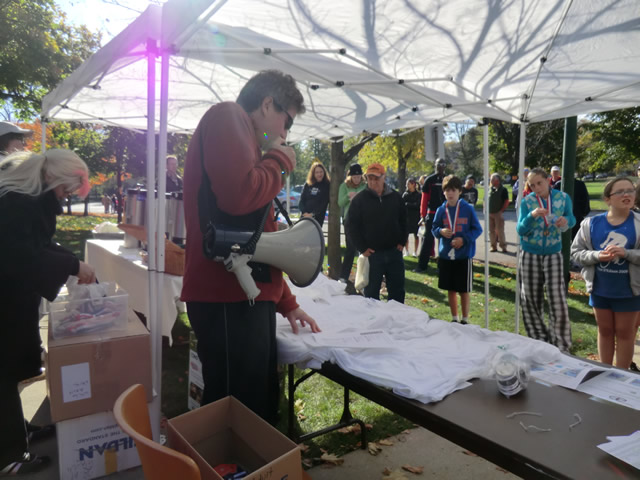 Going in Circles 5K & Kids 1-Mile Awards Presentation : Saturday October 29, 2011