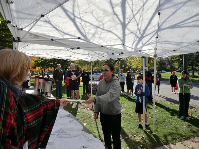 Going in Circles 5K & Kids 1-Mile Awards Presentation : Saturday October 29, 2011