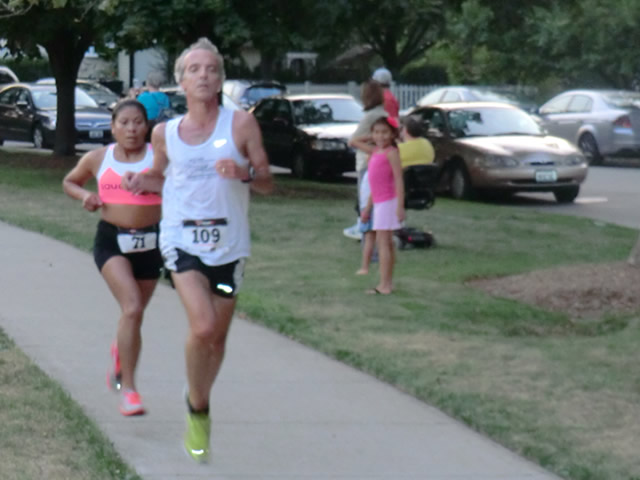 Wednesday August 1st 2012 : Action from the Inaugural Chicago Full Moon Run
