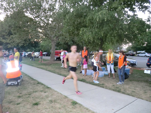 Wednesday August 1st 2012 : Action from the Inaugural Chicago Full Moon Run