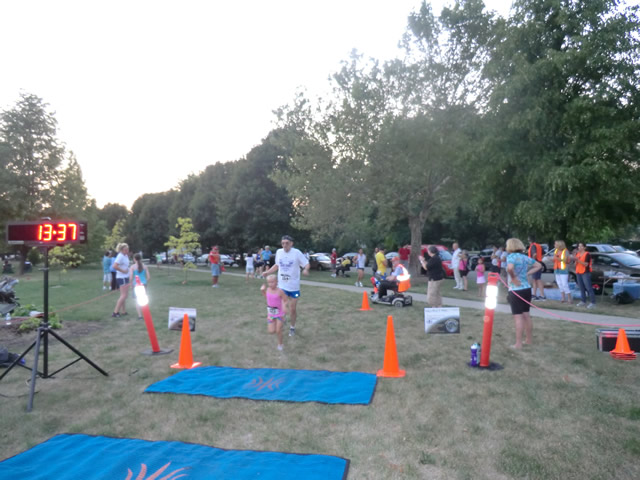 Wednesday August 1st 2012 : Action from the Inaugural Chicago Full Moon Run