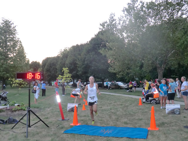 Wednesday August 1st 2012 : Action from the Inaugural Chicago Full Moon Run