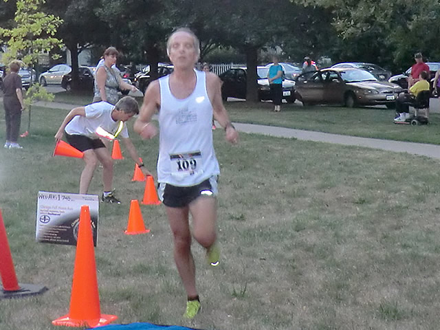 Wednesday August 1st 2012 : Action from the Inaugural Chicago Full Moon Run