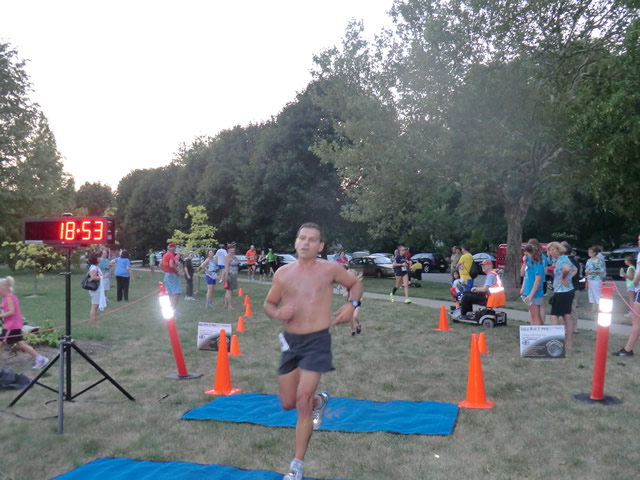 Wednesday August 1st 2012 : Action from the Inaugural Chicago Full Moon Run