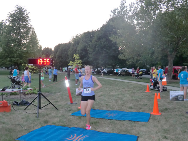 Wednesday August 1st 2012 : Action from the Inaugural Chicago Full Moon Run
