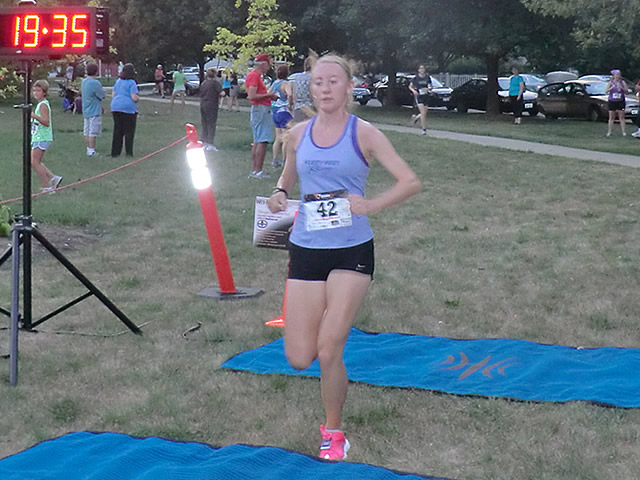 Wednesday August 1st 2012 : Action from the Inaugural Chicago Full Moon Run