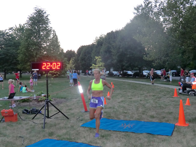 Wednesday August 1st 2012 : Action from the Inaugural Chicago Full Moon Run