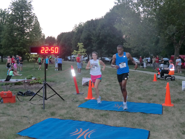 Wednesday August 1st 2012 : Action from the Inaugural Chicago Full Moon Run