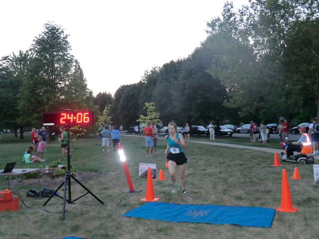Wednesday August 1st 2012 : Action from the Inaugural Chicago Full Moon Run