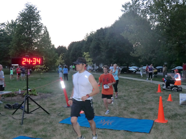 Wednesday August 1st 2012 : Action from the Inaugural Chicago Full Moon Run