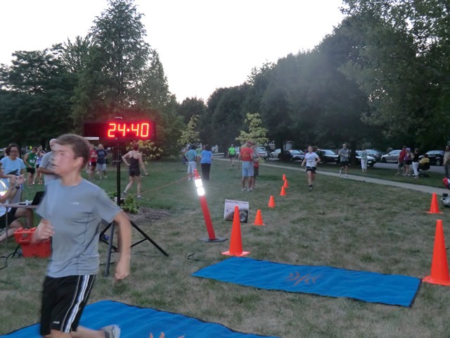 Wednesday August 1st 2012 : Action from the Inaugural Chicago Full Moon Run