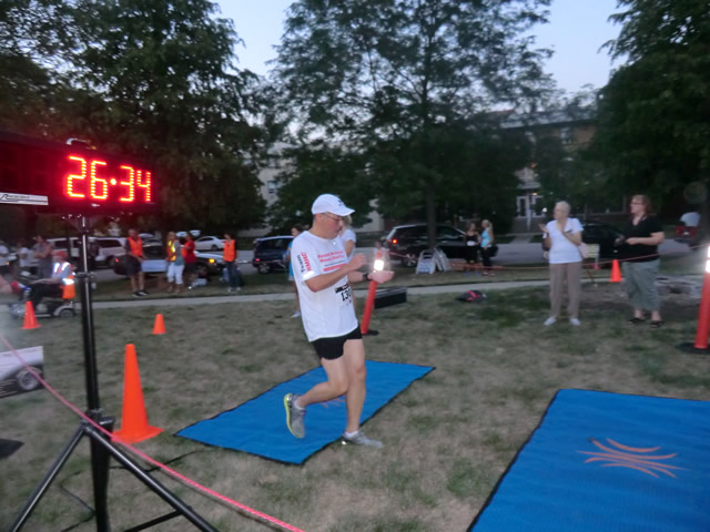 Wednesday August 1st 2012 : Action from the Inaugural Chicago Full Moon Run