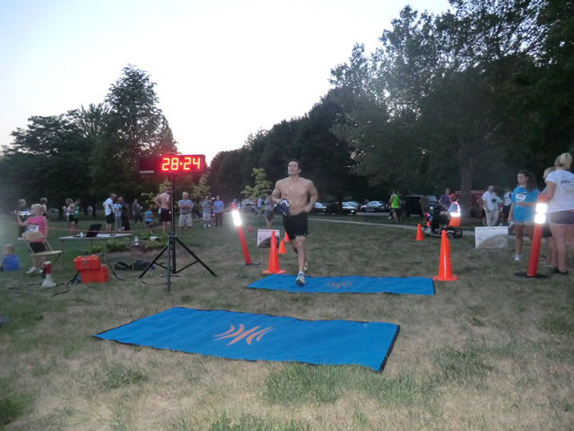 Wednesday August 1st 2012 : Action from the Inaugural Chicago Full Moon Run