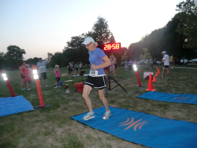 Wednesday August 1st 2012 : Action from the Inaugural Chicago Full Moon Run