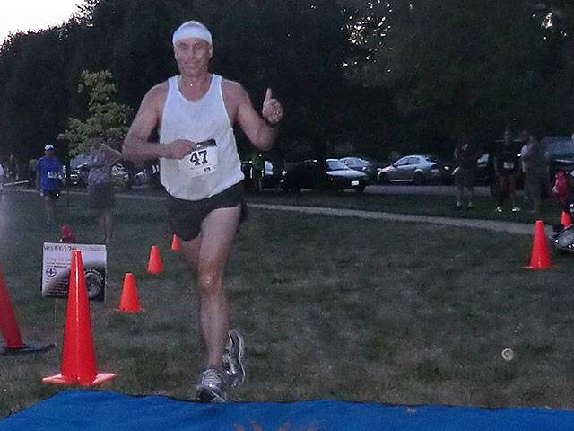 Wednesday August 1st 2012 : Action from the Inaugural Chicago Full Moon Run