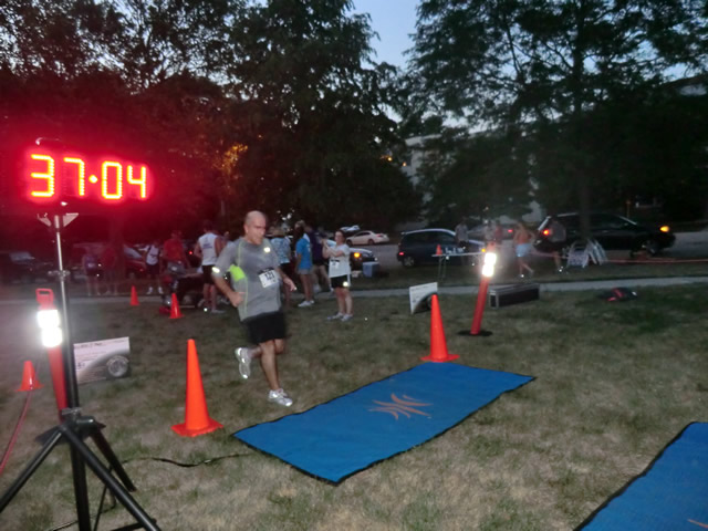 Wednesday August 1st 2012 : Action from the Inaugural Chicago Full Moon Run