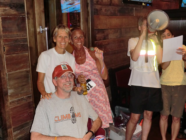 Wednesday August 1st 2012 : Action from the  Chicago Full Moon Run Post-Race Party