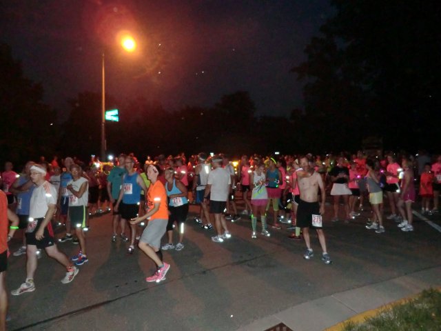 Thursday August 2nd 2012 : 8th Annual Movin' Shoes Full Moon 5K