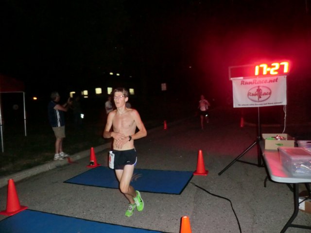 Thursday August 2nd 2012 : 8th Annual Movin' Shoes Full Moon 5K
