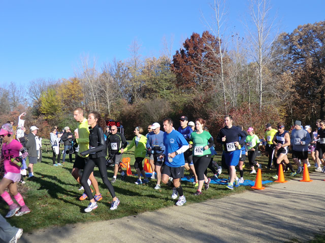Early Morning - Saturday October 20, 2012 : Start of the DPR Trail Half-Marathon