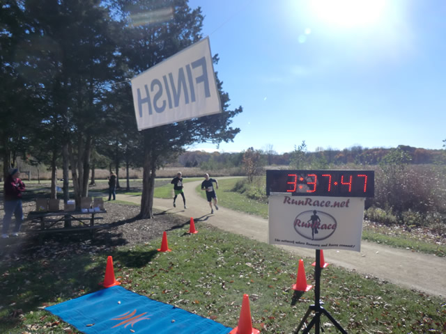 Saturday October 20, 2012 : Finish of the DPR Trail Half-Marathon